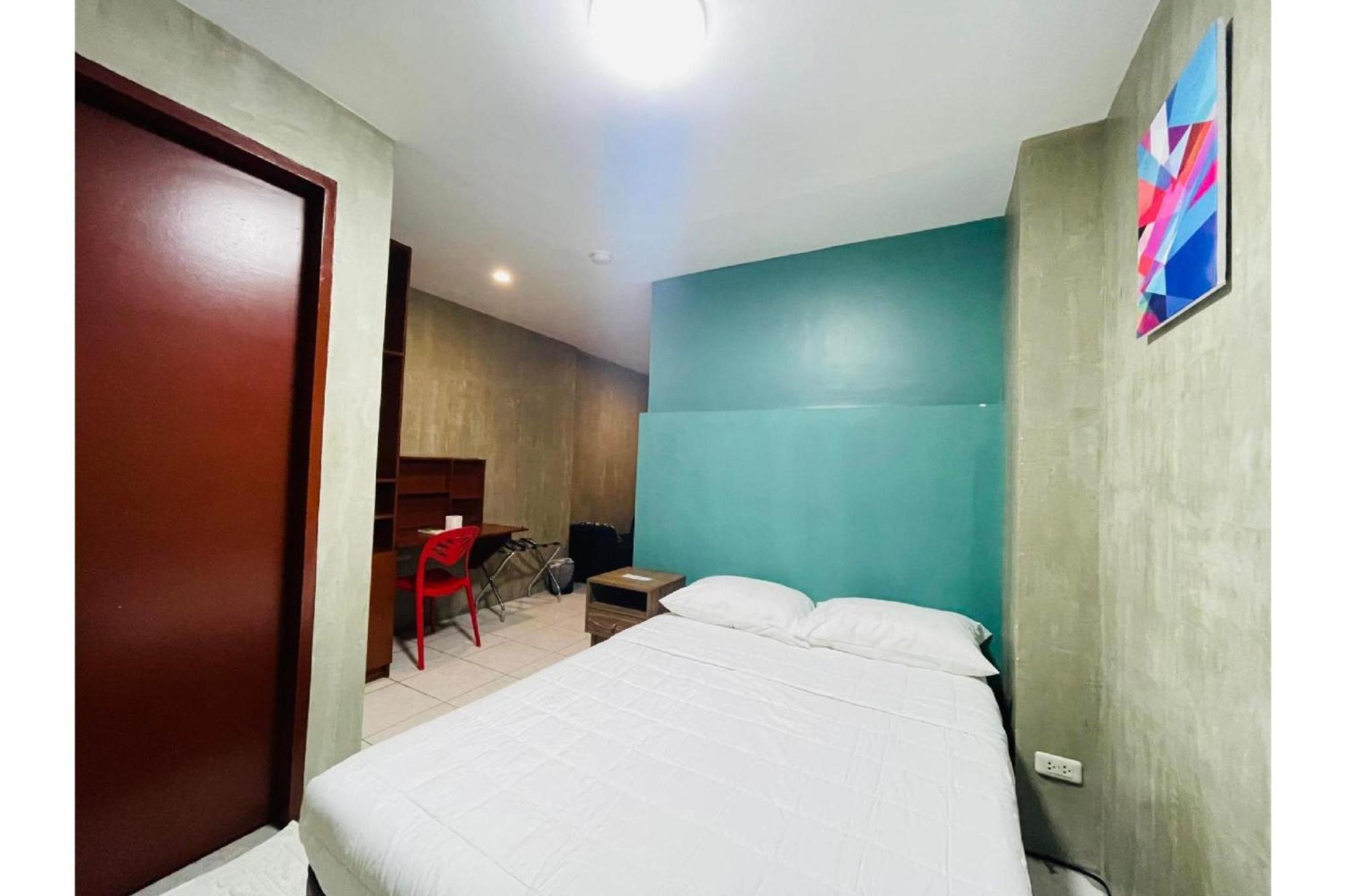 Oyo 925 Rcee Place セブ市 エクステリア 写真