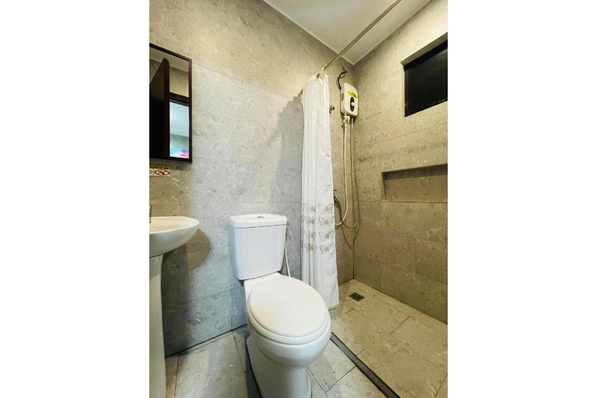 Oyo 925 Rcee Place セブ市 エクステリア 写真
